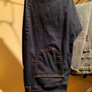 Universal Thread Jeans